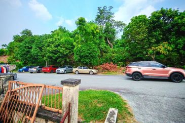 ENDLOT + FACING OPEN DOUBLE STOREY TERRACE BANDAR BARU SALAK TINGGI