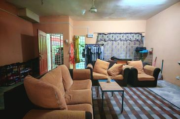 ENDLOT + FACING OPEN DOUBLE STOREY TERRACE BANDAR BARU SALAK TINGGI