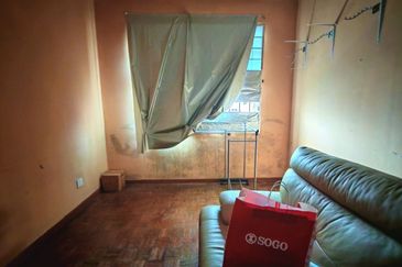 ENDLOT + FACING OPEN DOUBLE STOREY TERRACE BANDAR BARU SALAK TINGGI