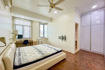 RENOVATED FACING OPEN DOUBLE STOREY TERRACE USJ 22 SUBANG JAYA 