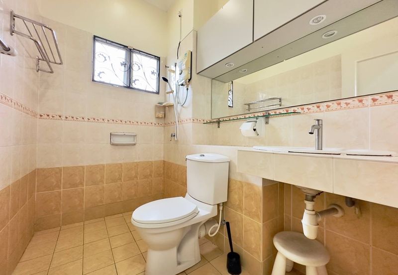 RENOVATED FACING OPEN DOUBLE STOREY TERRACE USJ 22 SUBANG JAYA 