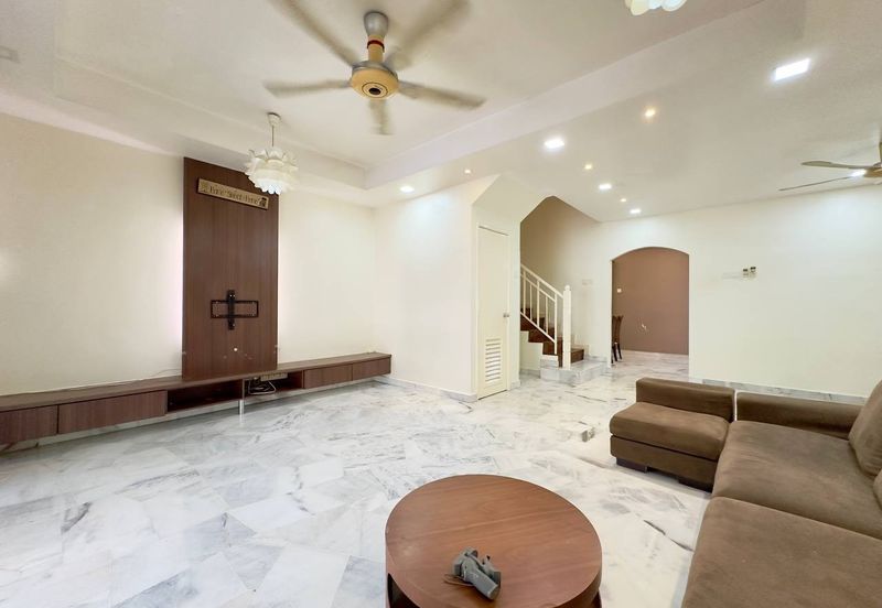 RENOVATED FACING OPEN DOUBLE STOREY TERRACE USJ 22 SUBANG JAYA 