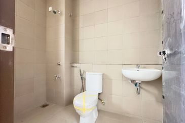 BRAND NEW DOUBLE STOREY TERRACE BANDAR BUKIT RAJA NADIRA KLANG 