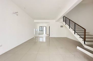 BRAND NEW DOUBLE STOREY TERRACE BANDAR BUKIT RAJA NADIRA KLANG 