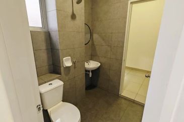 Double Storey Terrace Pahse 4B1, Saujana KLIA Primrose 