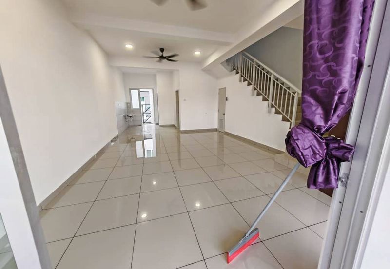 Double Storey Terrace Pahse 4B1, Saujana KLIA Primrose 