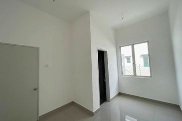 Double Storey Terrace Pahse 4B1, Saujana KLIA Primrose 