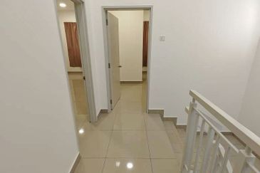 Double Storey Terrace Pahse 4B1, Saujana KLIA Primrose 
