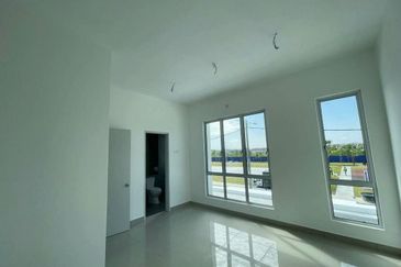 Double Storey Terrace Pahse 4B1, Saujana KLIA Primrose 