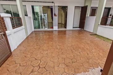 Double Storey Terrace Pahse 4B1, Saujana KLIA Primrose 