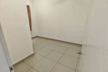 Double Storey Terrace Pahse 4B1, Saujana KLIA Primrose 