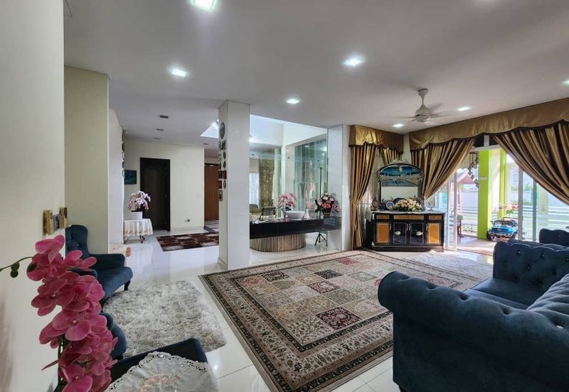 Titian, Bukit Jelutong