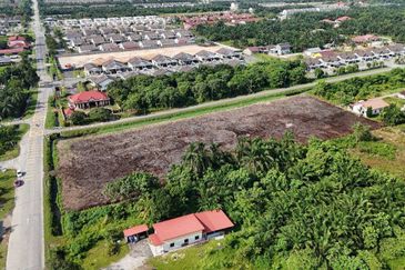 2.5 Ekar Tanah Pertanian Jalan Pipit Taman Bentara 
