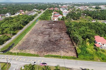 2.5 Ekar Tanah Pertanian Jalan Pipit Taman Bentara 
