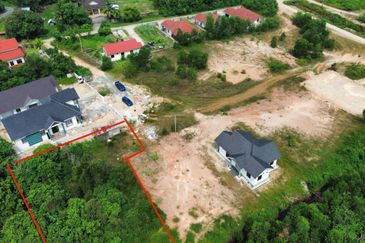 CORNER Tanah Lot Banglo 