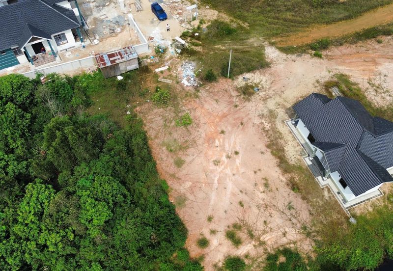 CORNER Tanah Lot Banglo 