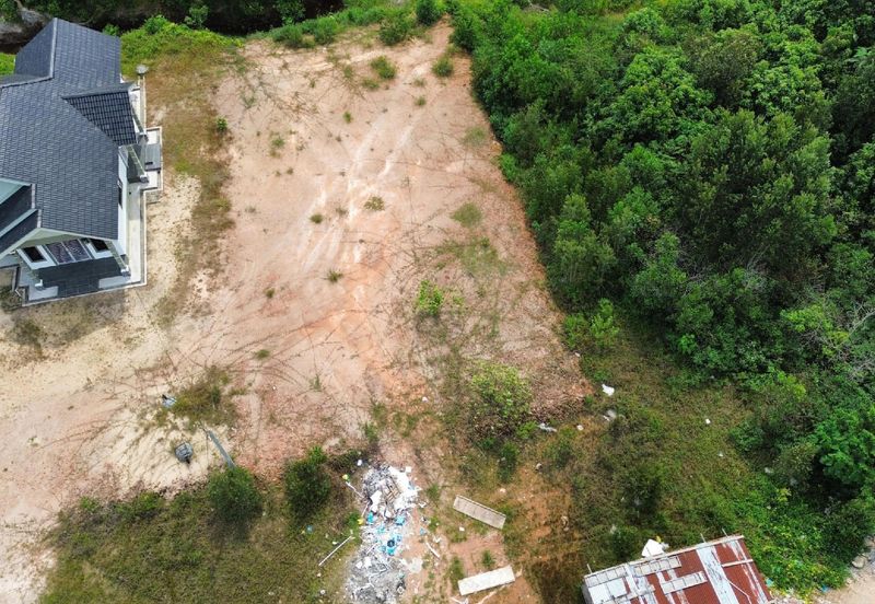 CORNER Tanah Lot Banglo 
