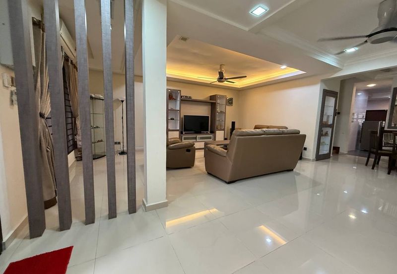 RENOVATED Double Storey Terrace 