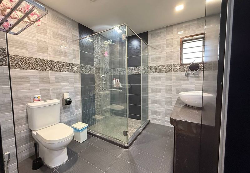 RENOVATED Double Storey Terrace 