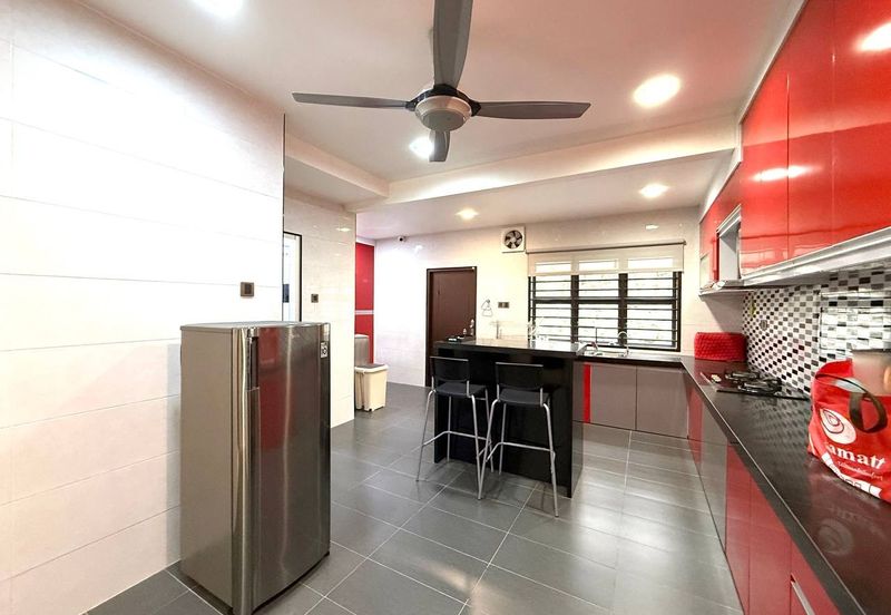 RENOVATED Double Storey Terrace 