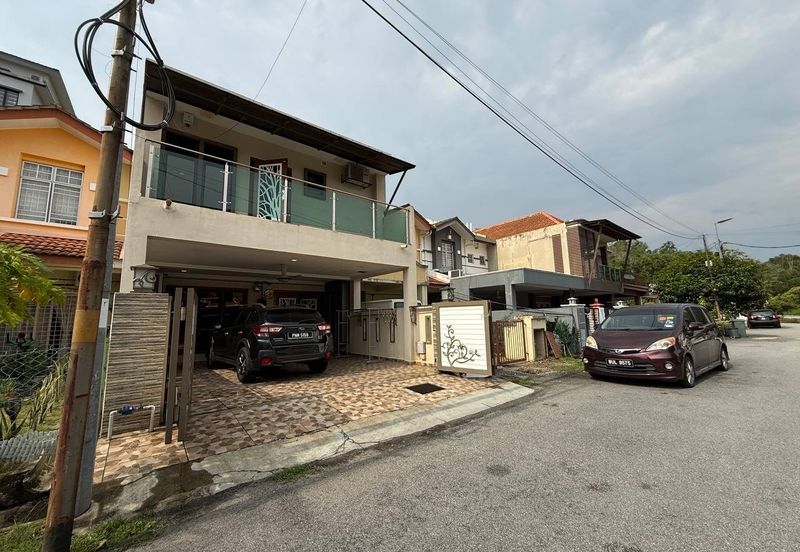 RENOVATED Double Storey Terrace 