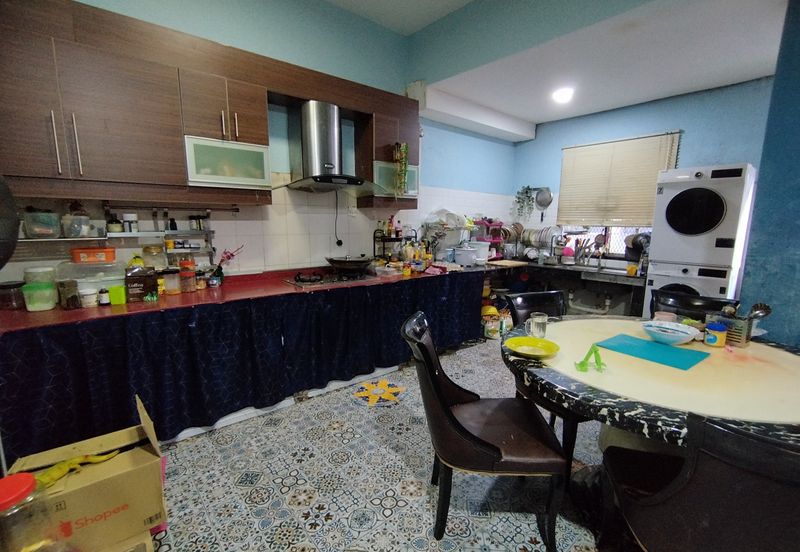 RENOVATED Double Storey Terrace 