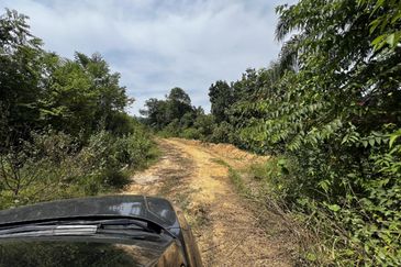 MURAH Tanah Lot Banglo Kg Labu Lanjut Sepang 