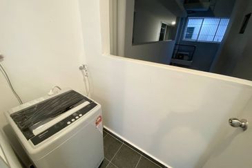 CHEASPEST FULLY FURNISHED Sensory Residence Southville City 