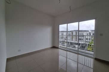 Platinum Residence @ Dengkil