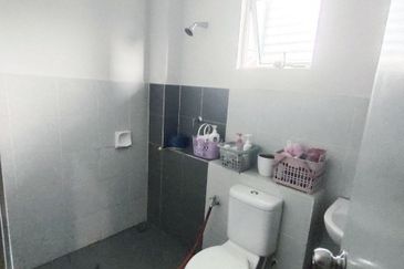 Semi D Cluster Double Storey House 