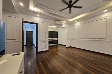 Nice renovated unit Semi D House Grandezza Eco Santuari 