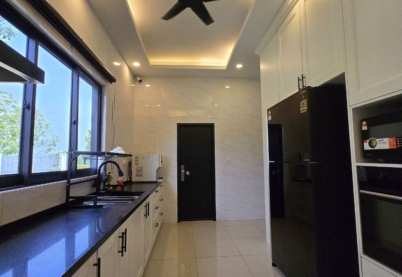 Nice renovated unit Semi D House Grandezza Eco Santuari 