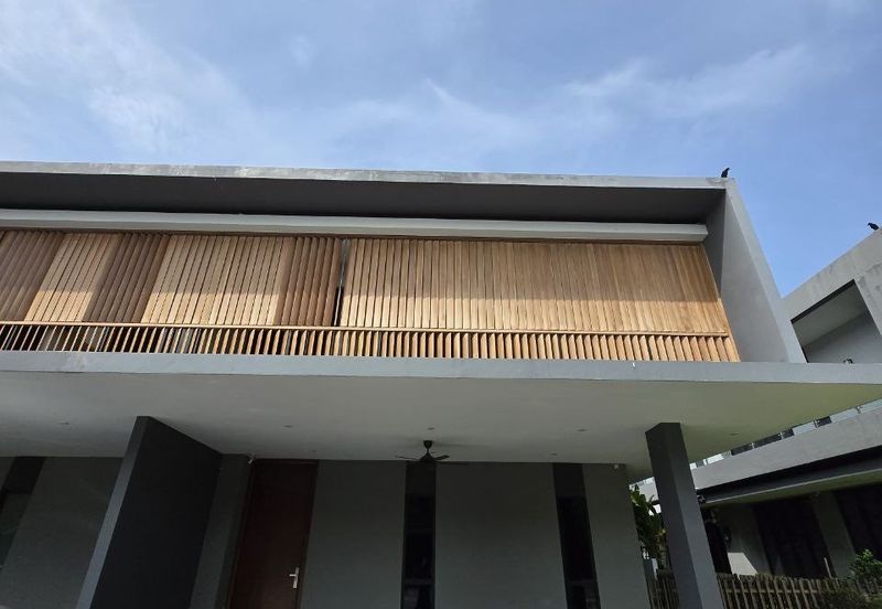 Nice renovated unit Semi D House Grandezza Eco Santuari 