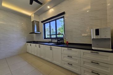 Nice renovated unit Semi D House Grandezza Eco Santuari 