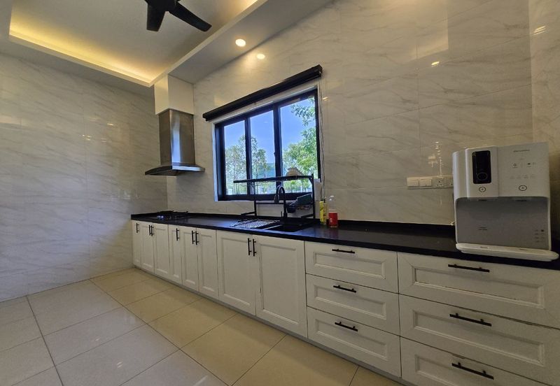 Nice renovated unit Semi D House Grandezza Eco Santuari 