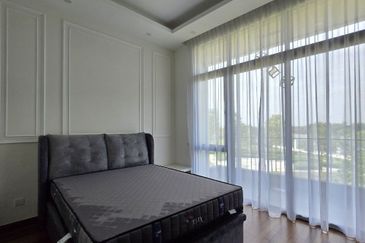 Nice renovated unit Semi D House Grandezza Eco Santuari 