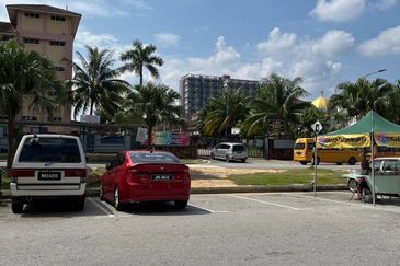 3 Storey Shop Office 