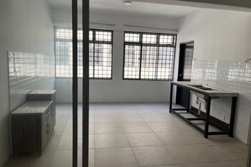 3 Storey Shop Office 