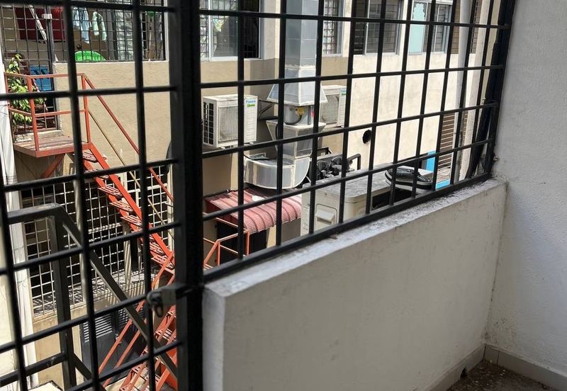 3 Storey Shop Office 