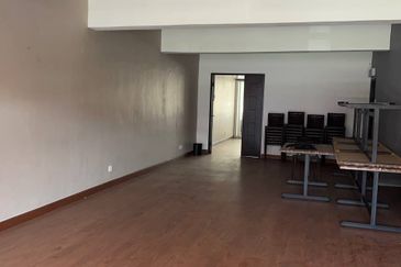 3 Storey Shop Office 