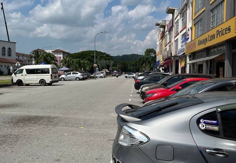 3 Storey Shop Office 