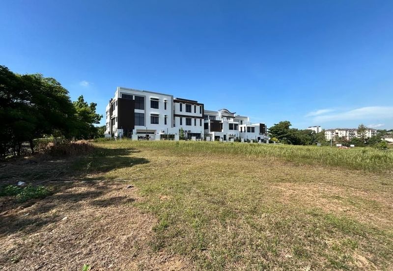 Mansion Plot Perdana Lakeview West Cyberjaya 