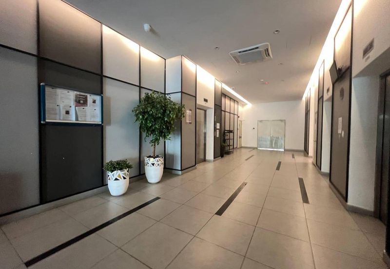 BIG UNIT Skyvilla D’Island Condominium Puchong 