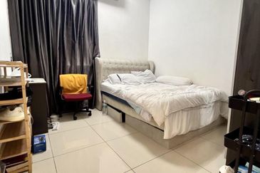 BIG UNIT Skyvilla D’Island Condominium Puchong 