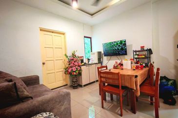 Fully Extended Double Storey Semi D Taman Lestari Perdana Seri Kembangan 