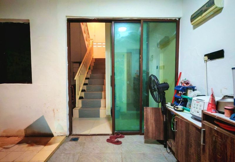 Fully Extended Double Storey Semi D Taman Lestari Perdana Seri Kembangan 