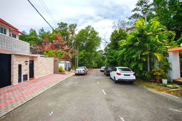 Fully Extended Double Storey Semi D Taman Lestari Perdana Seri Kembangan 