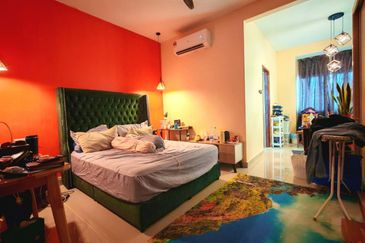 Fully Extended Double Storey Semi D Taman Lestari Perdana Seri Kembangan 