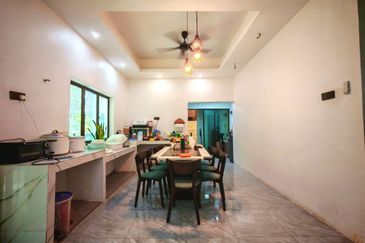 Fully Extended Double Storey Semi D Taman Lestari Perdana Seri Kembangan 