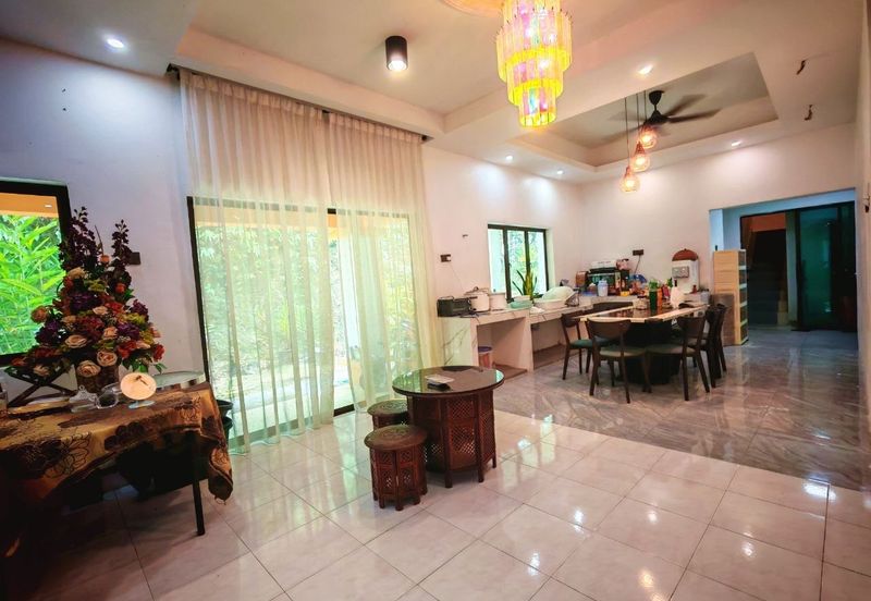 Fully Extended Double Storey Semi D Taman Lestari Perdana Seri Kembangan 